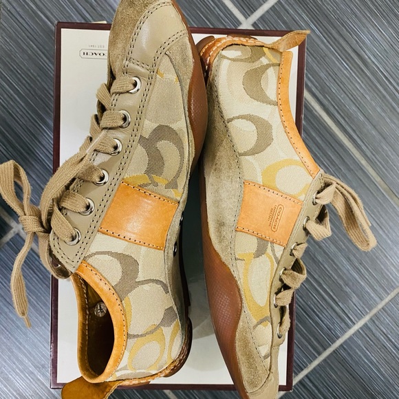 Sued Coach Sneakers - Picture 3 of 3